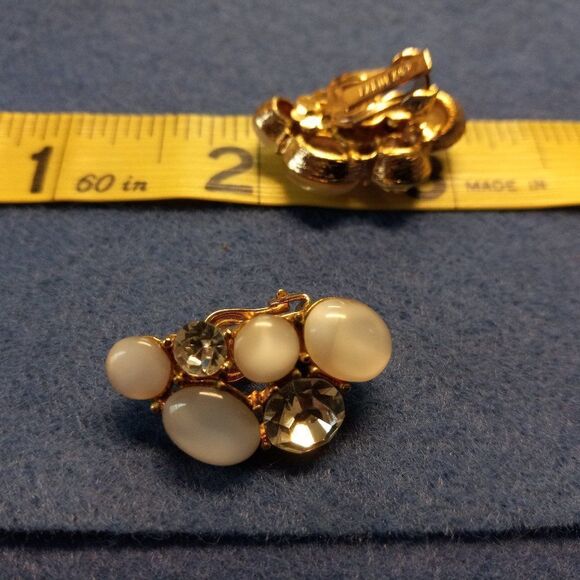 Vintage Pakula Earrings - Picture 5 of 6